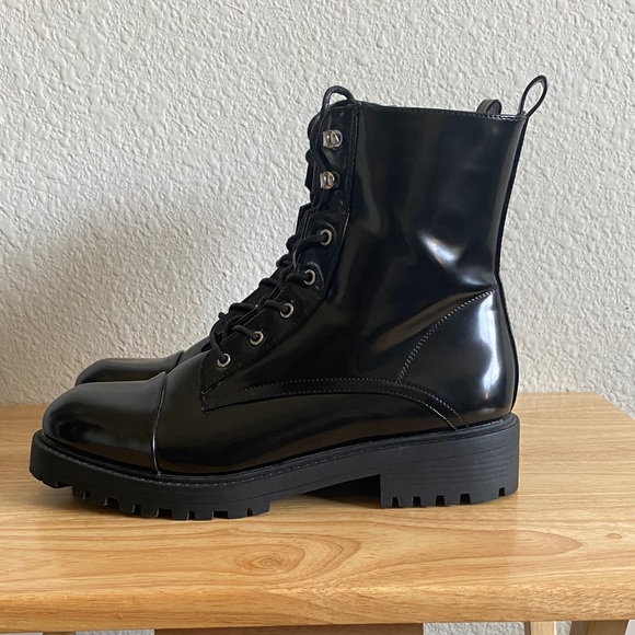 Wild Diva Black Lace-Up Women's Combat Boots - Picture 3 of 9